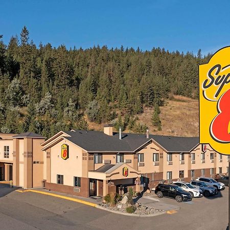 Super 8 By Wyndham Kamloops On The Hill Otel Dış mekan fotoğraf