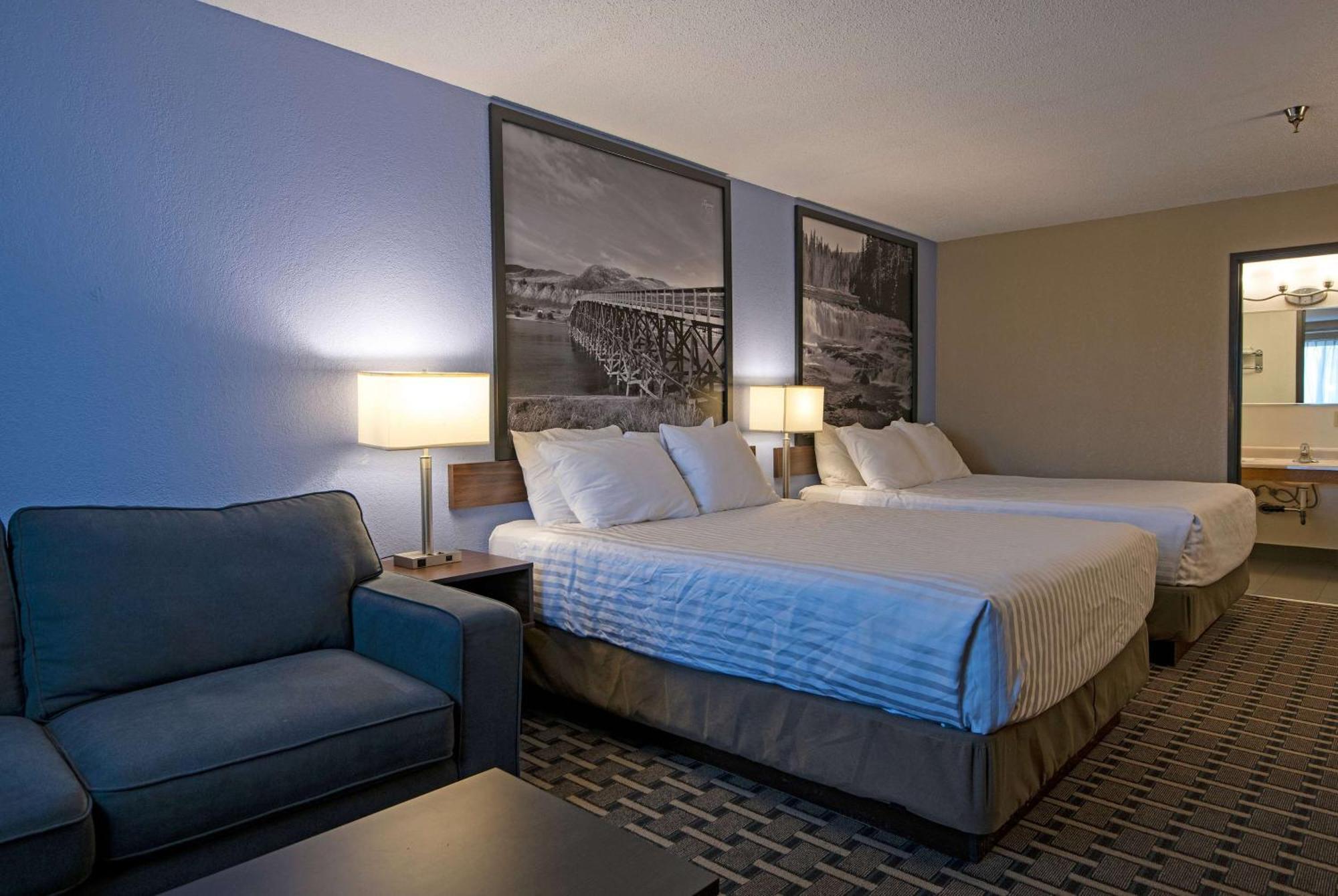 Super 8 By Wyndham Kamloops On The Hill Otel Dış mekan fotoğraf